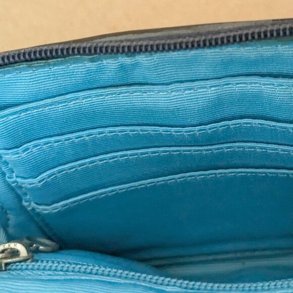 Coach Women's  Blue Wristlet Wallet Corner Zip With Signature - Picture 9 of 12